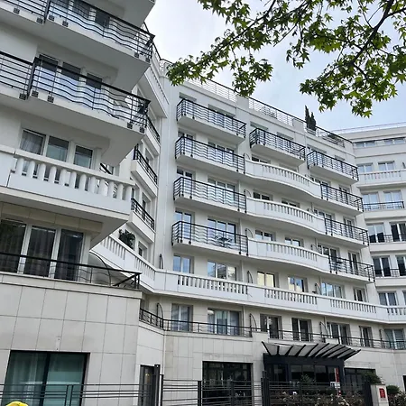 Appart-Hotel Porte De Versailles Issy-les-Moulineaux Exterior photo